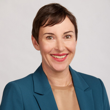 Portraitfoto von Henrike Brandstötter